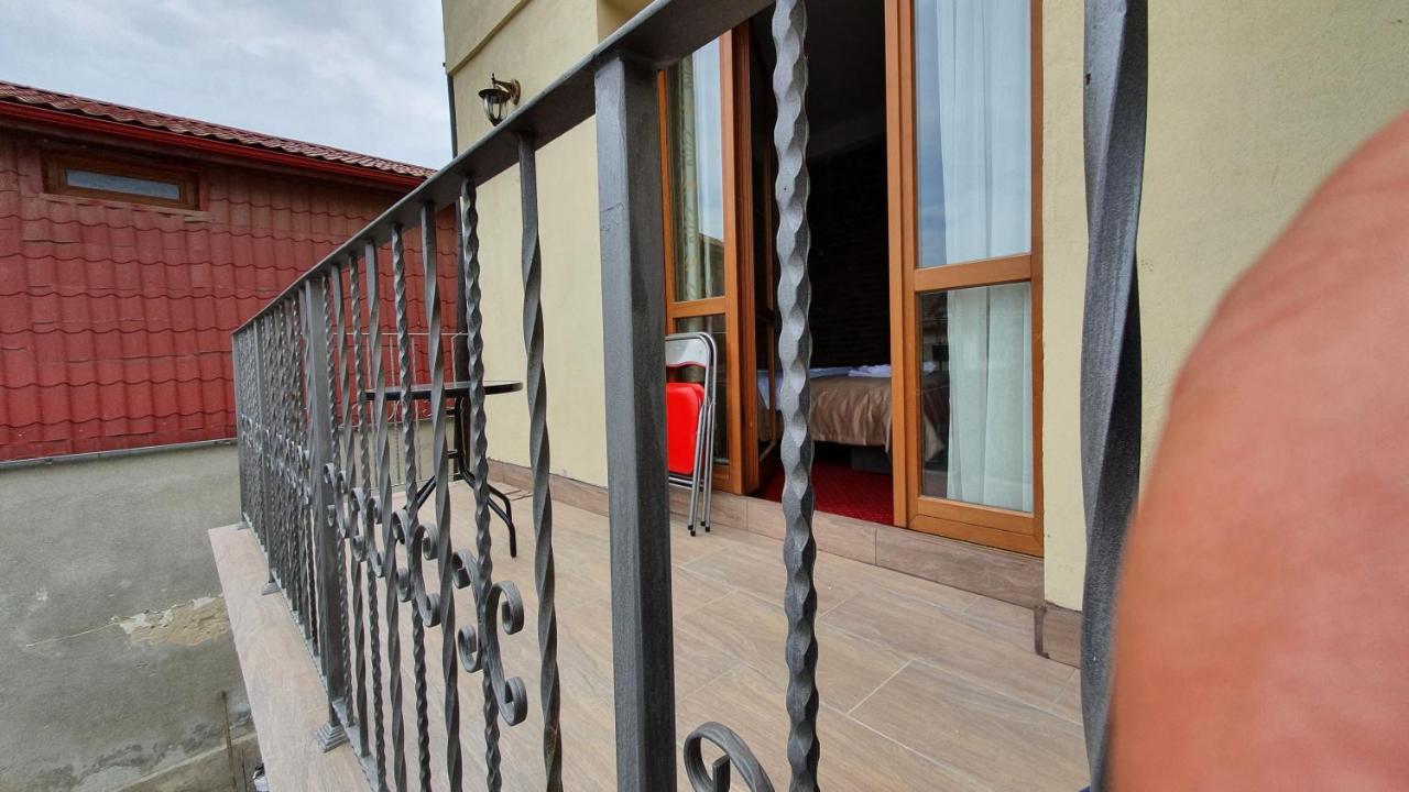 Pensiunea Sada Făgăraş Esterno foto