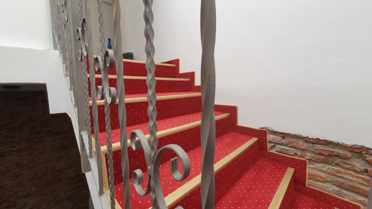 Pensiunea Sada Făgăraş Esterno foto