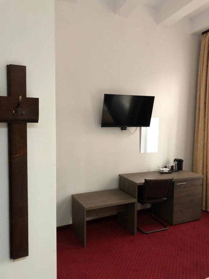 Pensiunea Sada Făgăraş Esterno foto